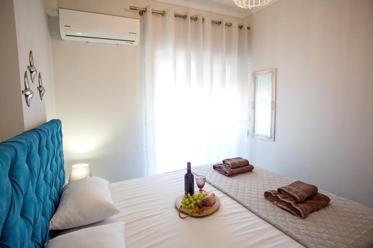 Holiday House Ioanna 2 - Loft Néa Péramos Eksteriør billede